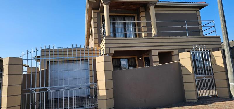4 Bedroom Property for Sale in Philippi East Western Cape